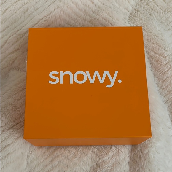 Snowy D - Picture 1 of 2